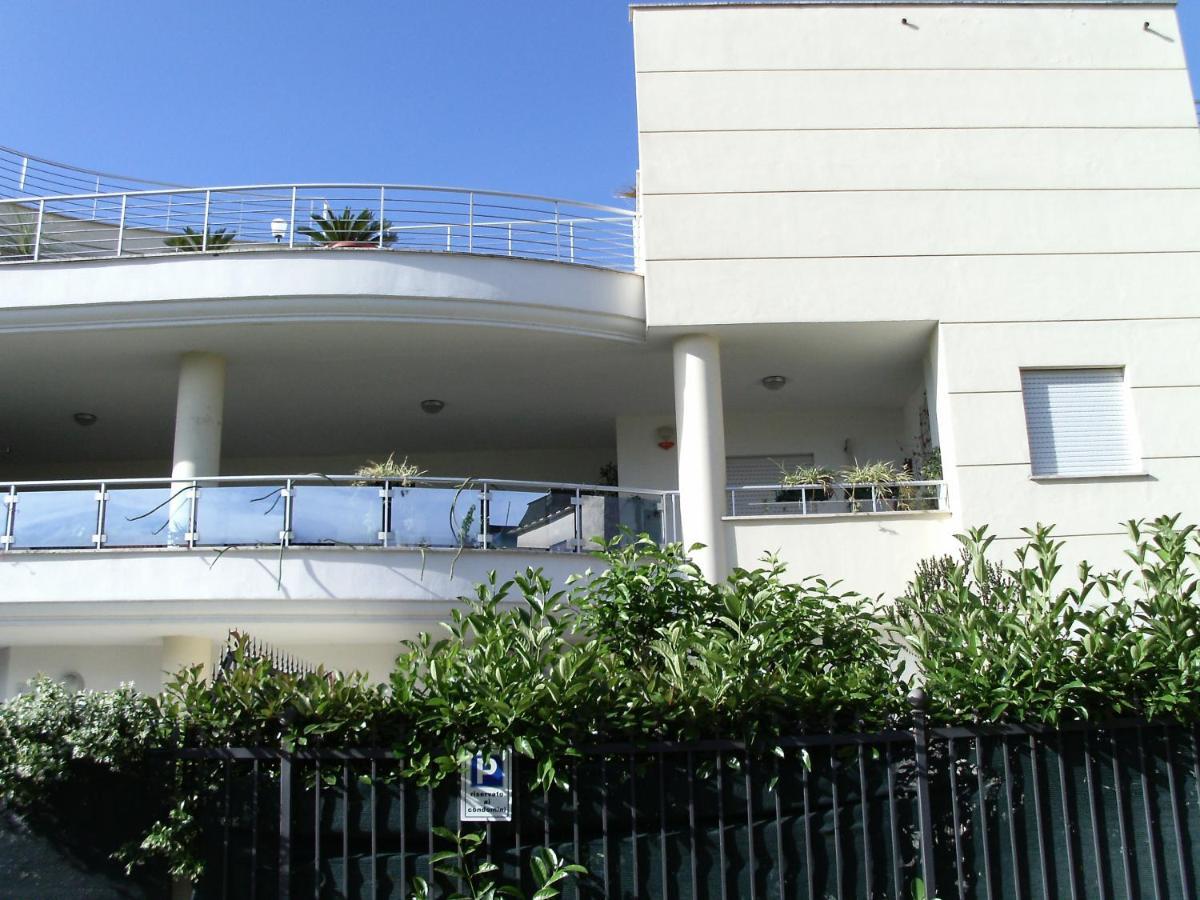 B&B Stazione Latina Sermoneta Dış mekan fotoğraf